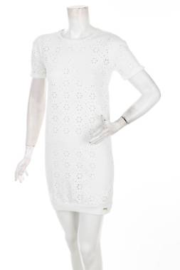 Рокля Guess1