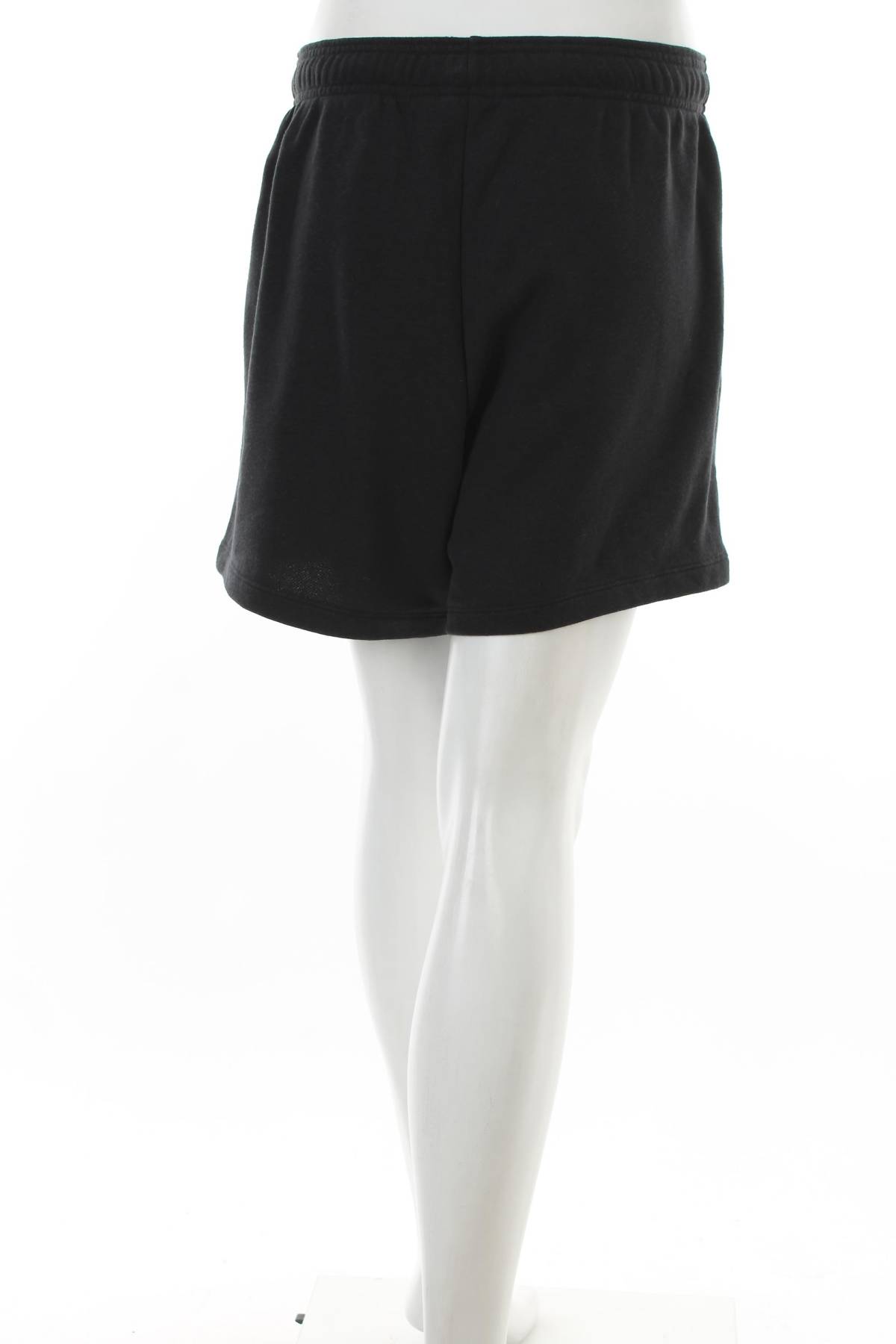 Γυναικεία σορτς Adidas Originals2