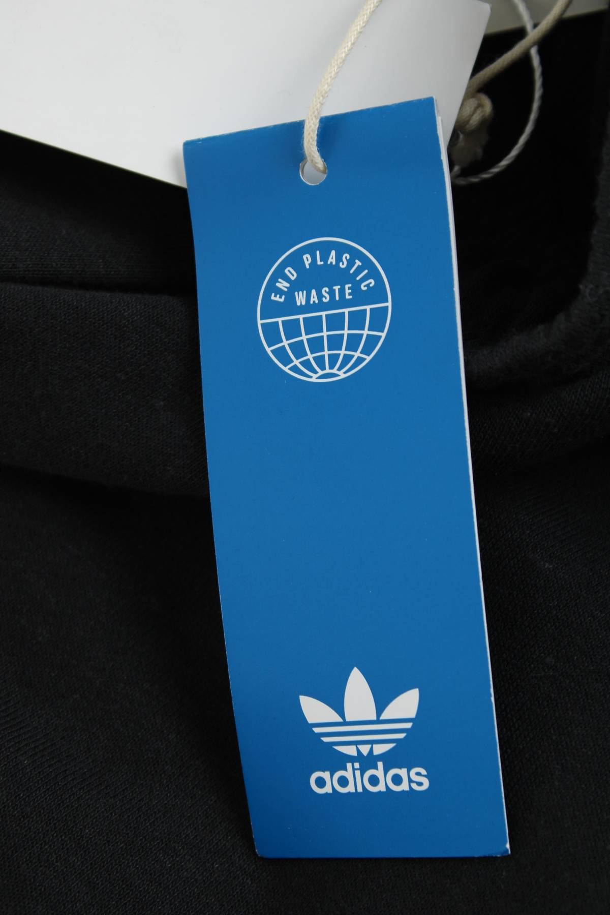 Γυναικεία σορτς Adidas Originals3
