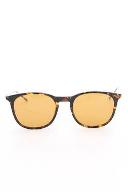 Слънчеви очила Lacoste1