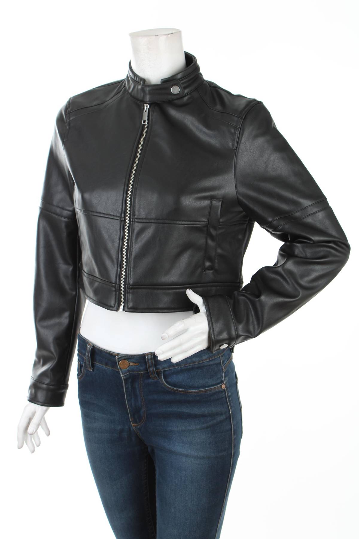 Γυναικείο δερμάτινο μπουφάν C&A1