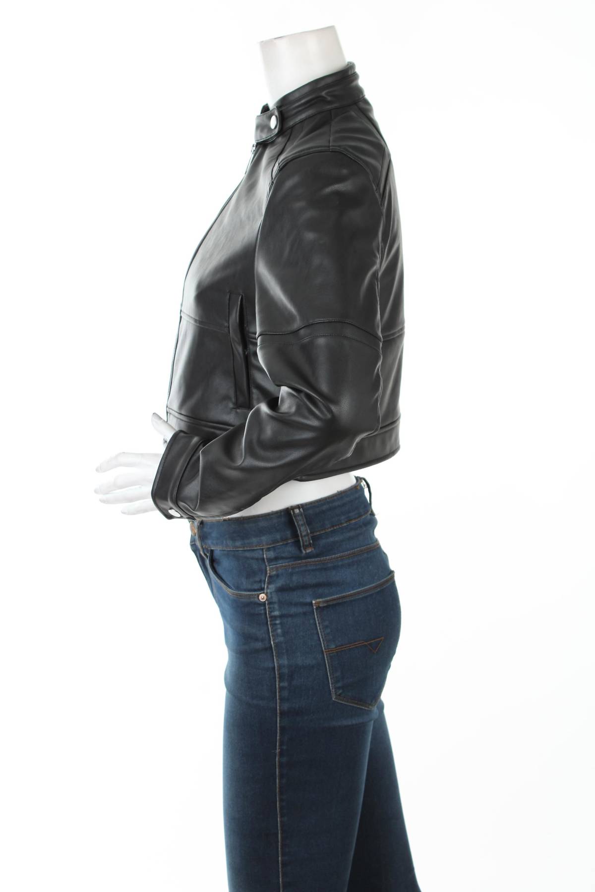 Γυναικείο δερμάτινο μπουφάν C&A3