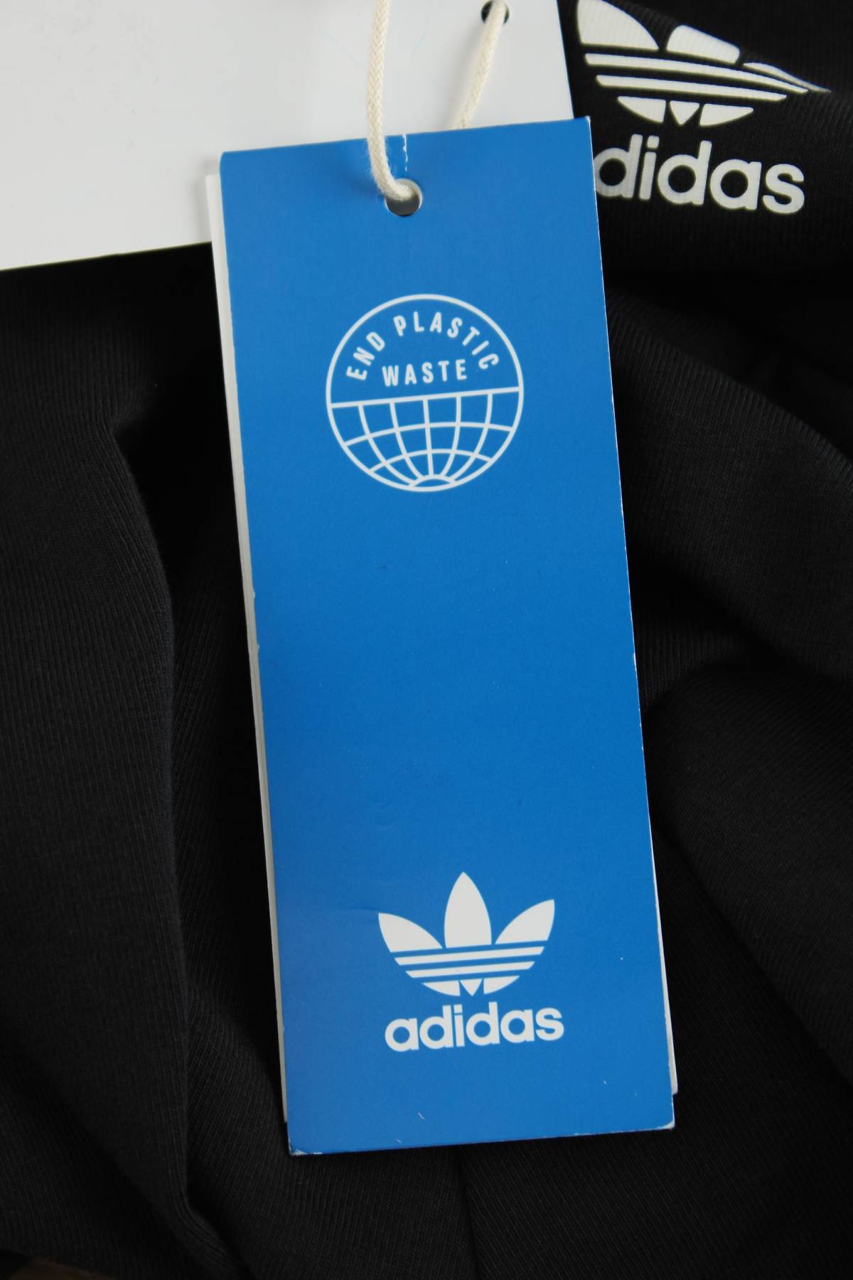 Дамски спортен клин Adidas Originals3