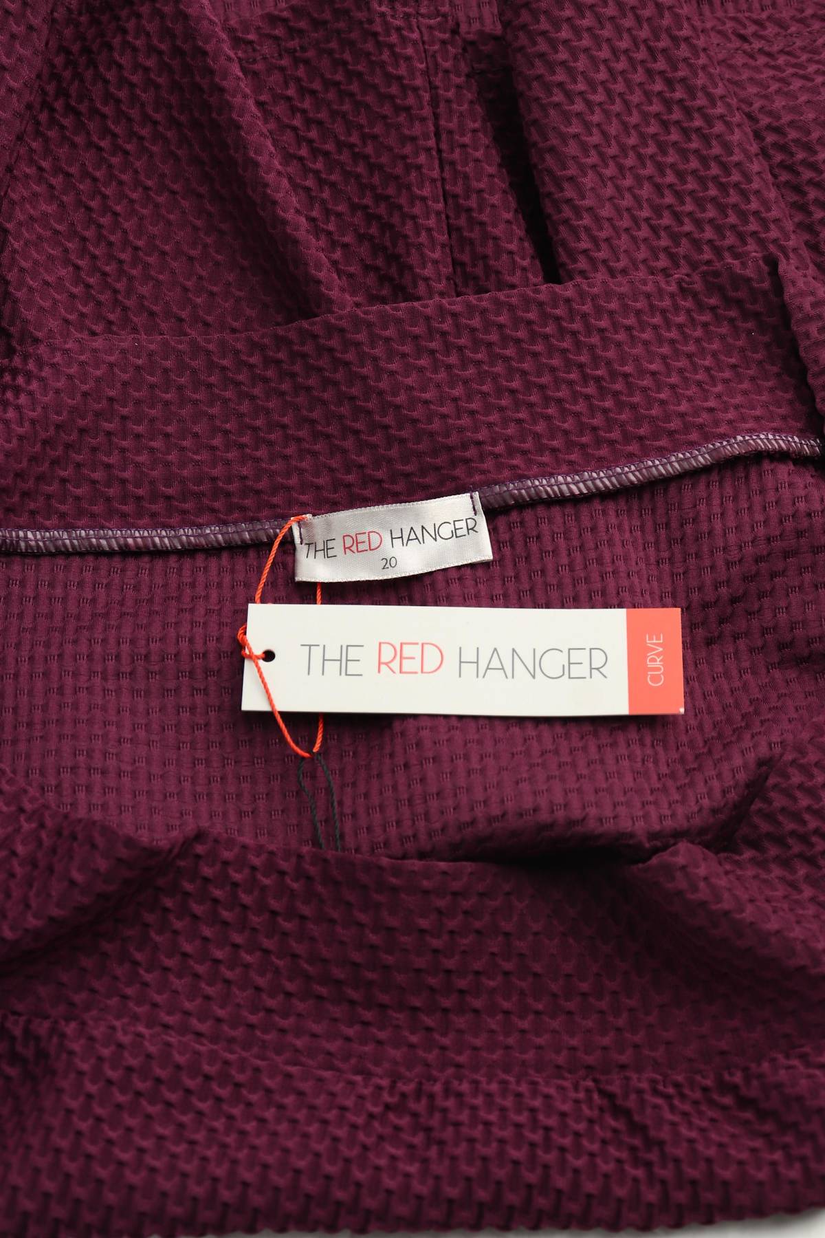 Дамска блуза The Red Hanger3