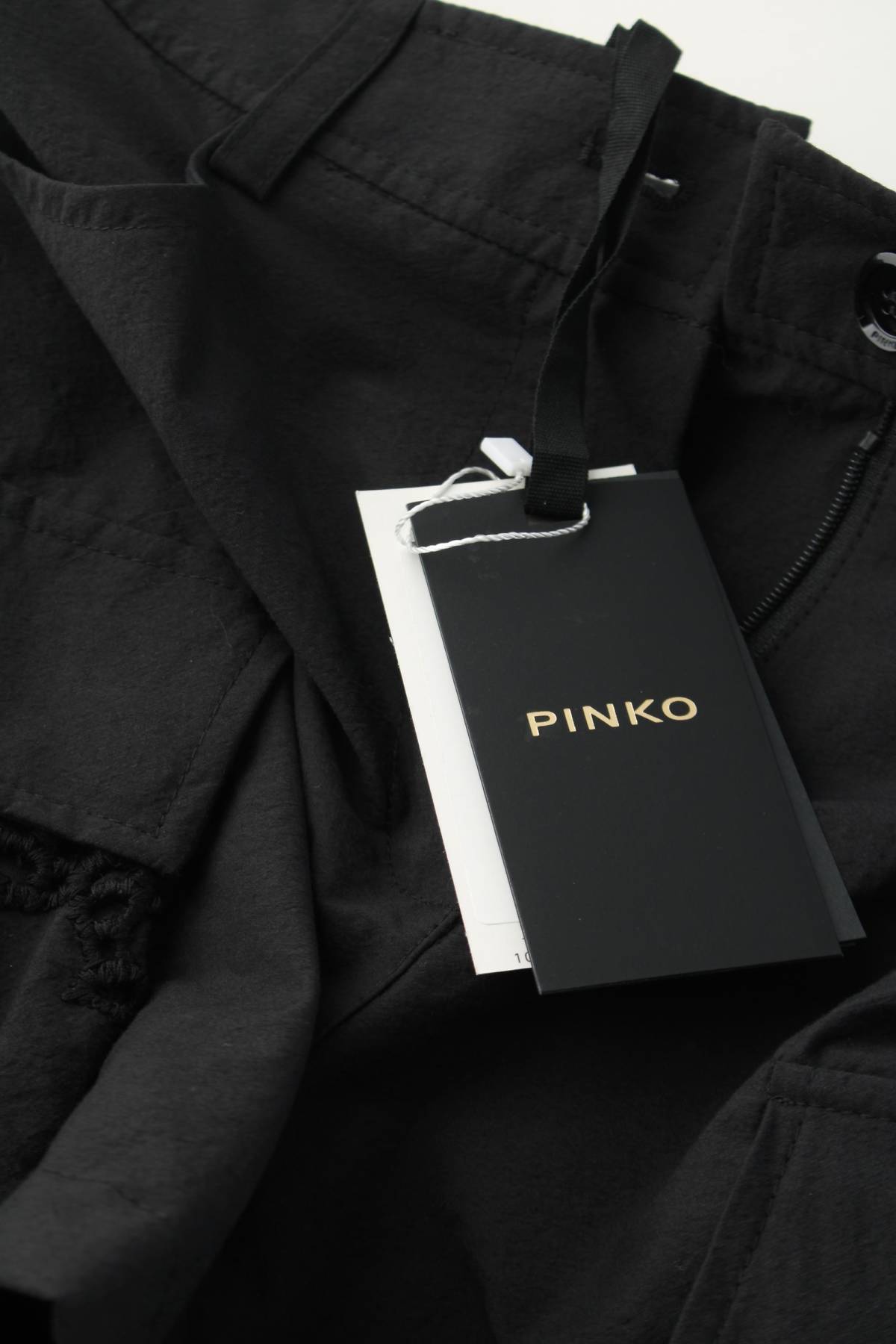 Дамски къс панталон Pinko3 - Contour.bg Дамски къс панталон Pinko3