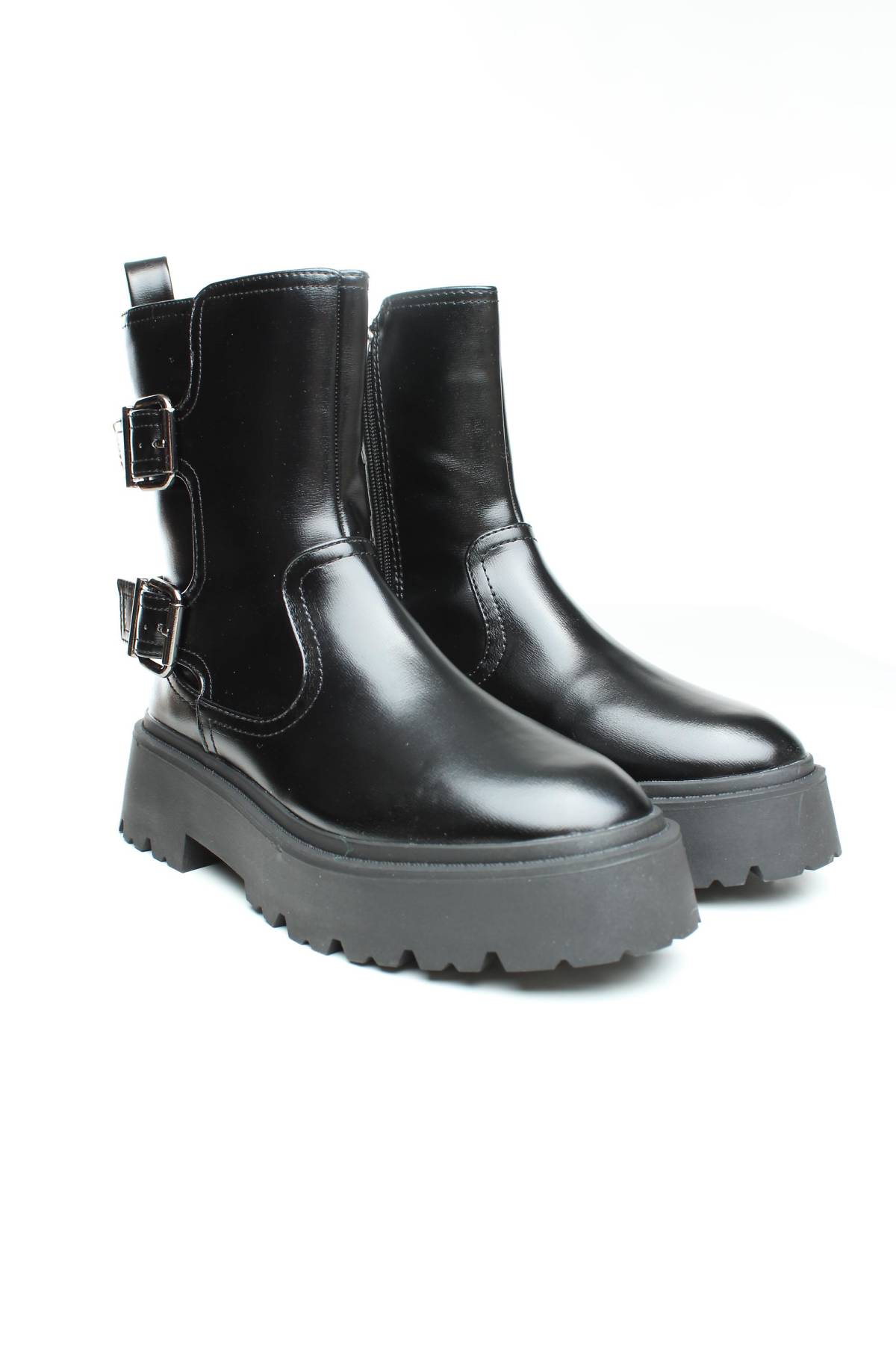 Γυναικεία μποτάκια River Island3