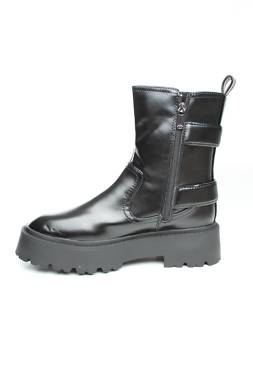 Γυναικεία μποτάκια River Island2