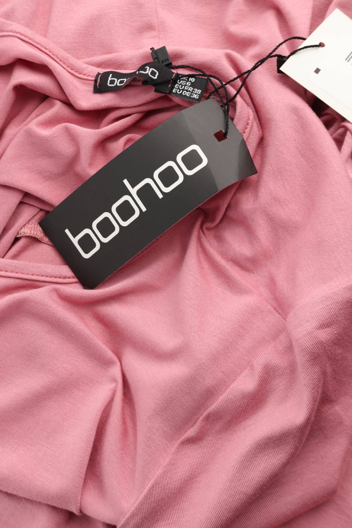 Рокля Boohoo3