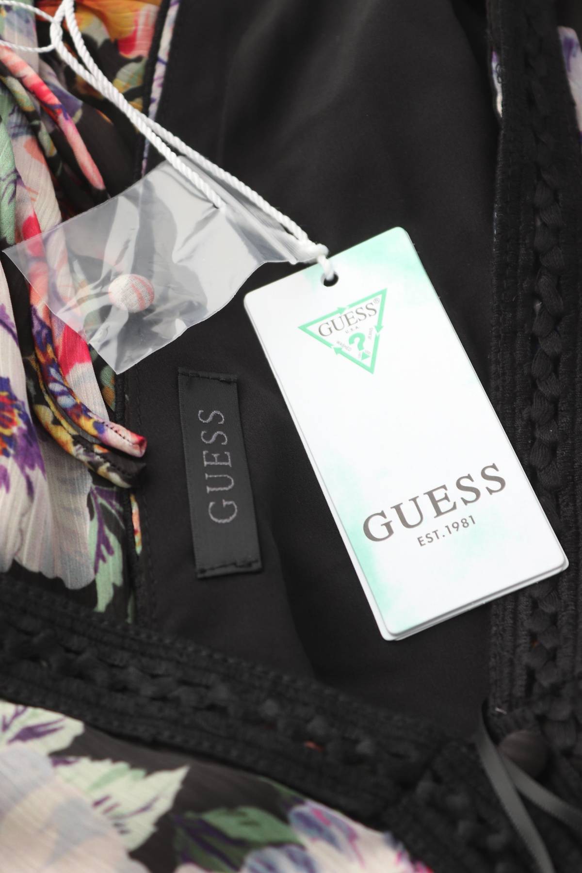 Рокля Guess3