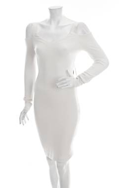 Рокля Guess1