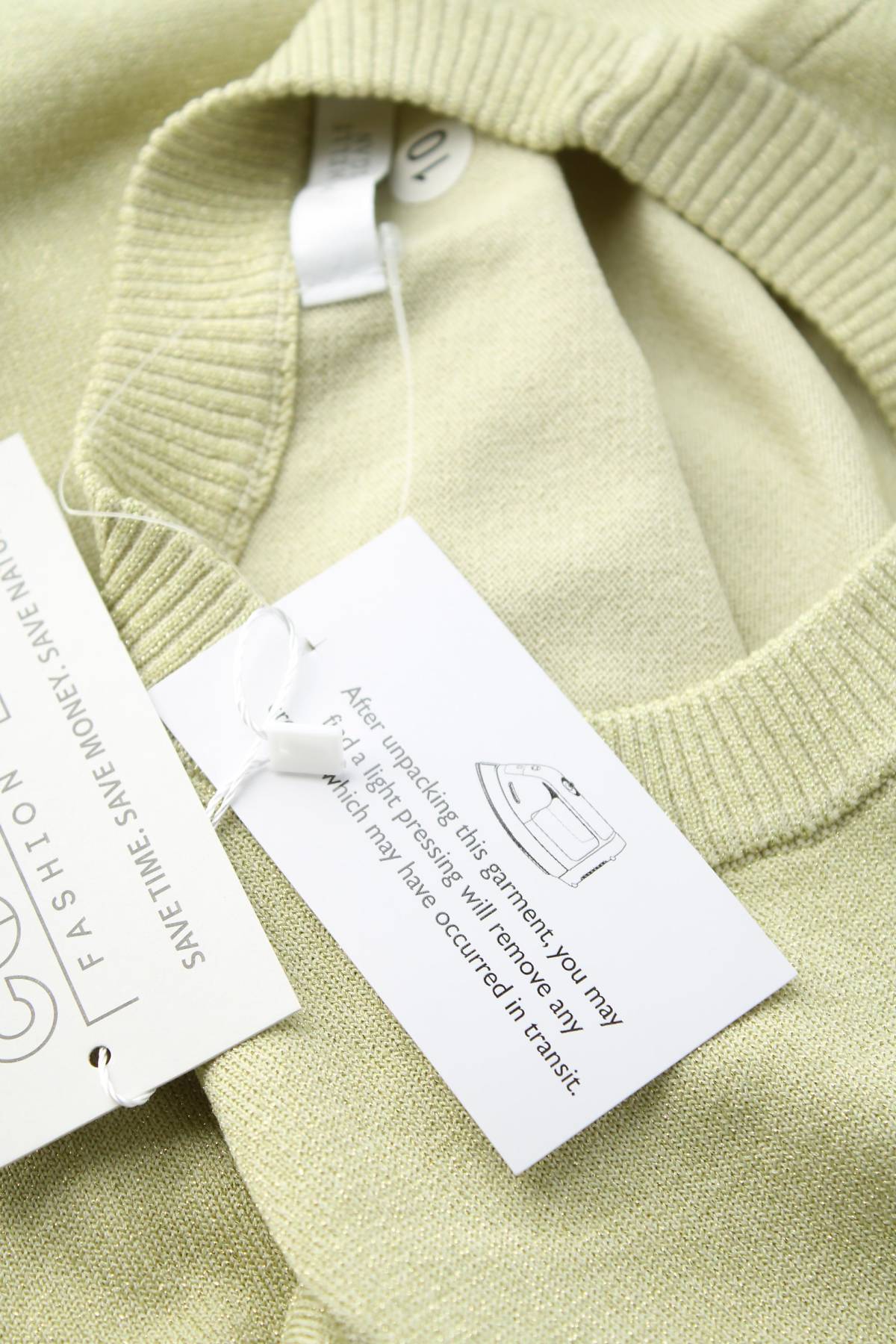 Γυναικείο αμάνικο Michelle Keegan3