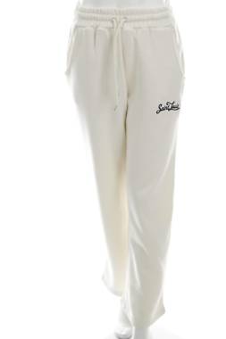 Дамско спортно долнище Pretty Little Thing1 - Contour.bg Дамско спортно долнище Pretty Little Thing1