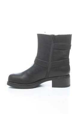 Γυναικεία μποτάκια New Look2