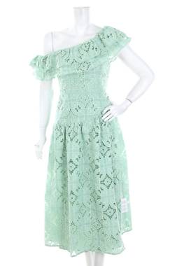 Рокля Asos Design1