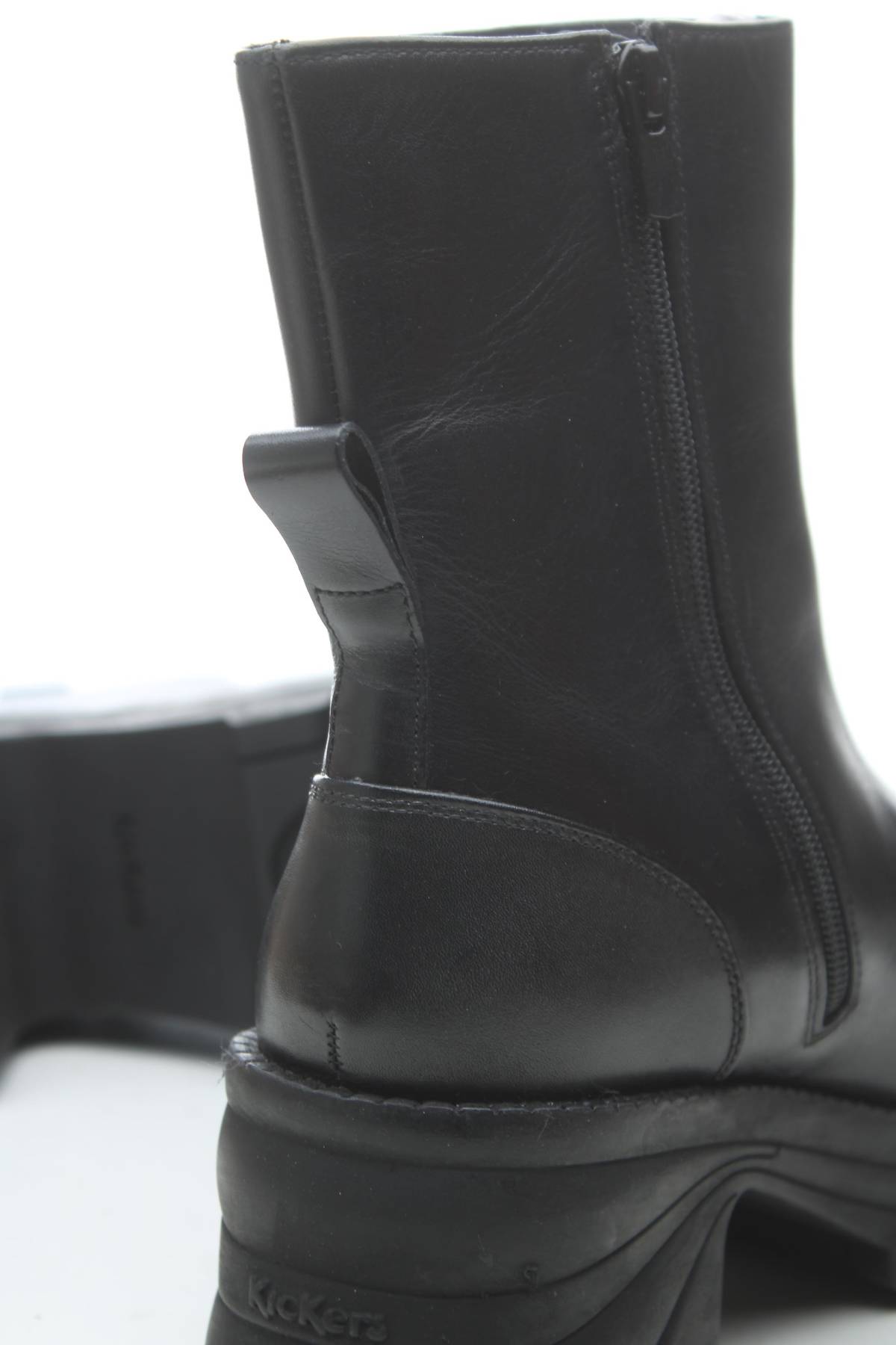 Γυναικεία μποτάκια Kickers5