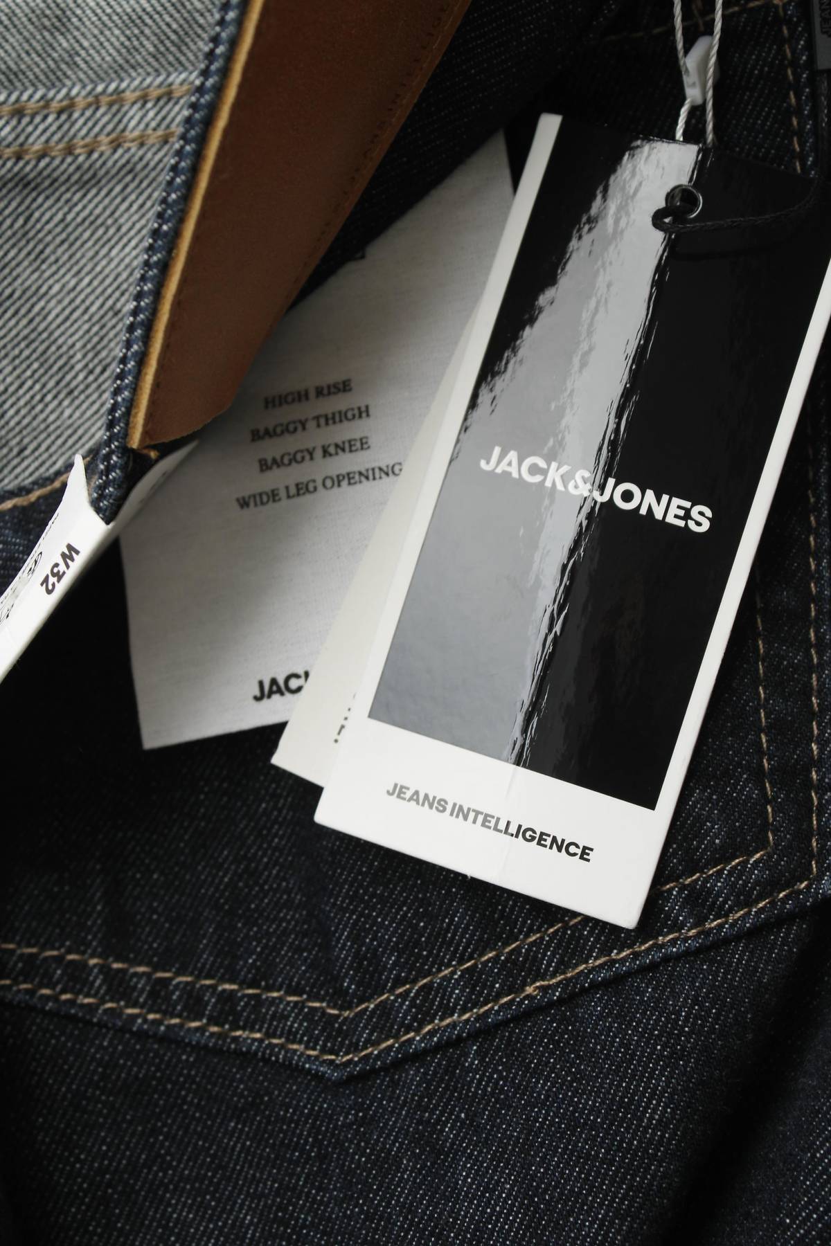 Мъжки дънки Jack & Jones3 - Contour.bg Мъжки дънки Jack & Jones3