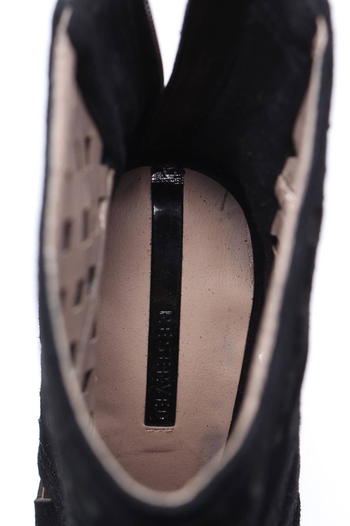 Сандали Reserved3 - Contour.bg Сандали Reserved3