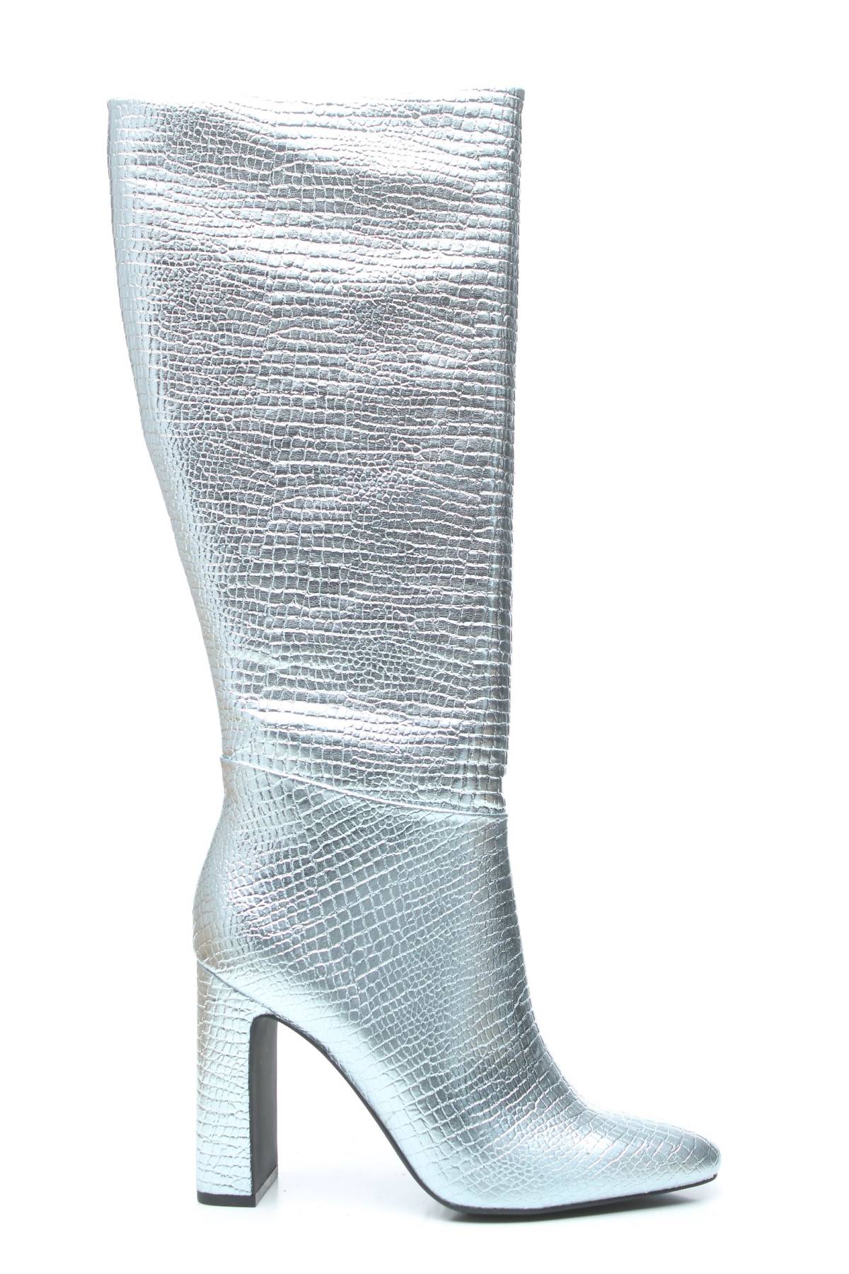 Γυναικείες μπότες Steve Madden1