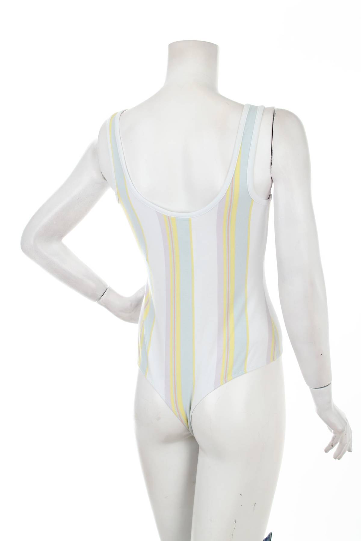 Αμάνικο-κορμάκι Guess2 - Contourshop.gr Αμάνικο-κορμάκι Guess2