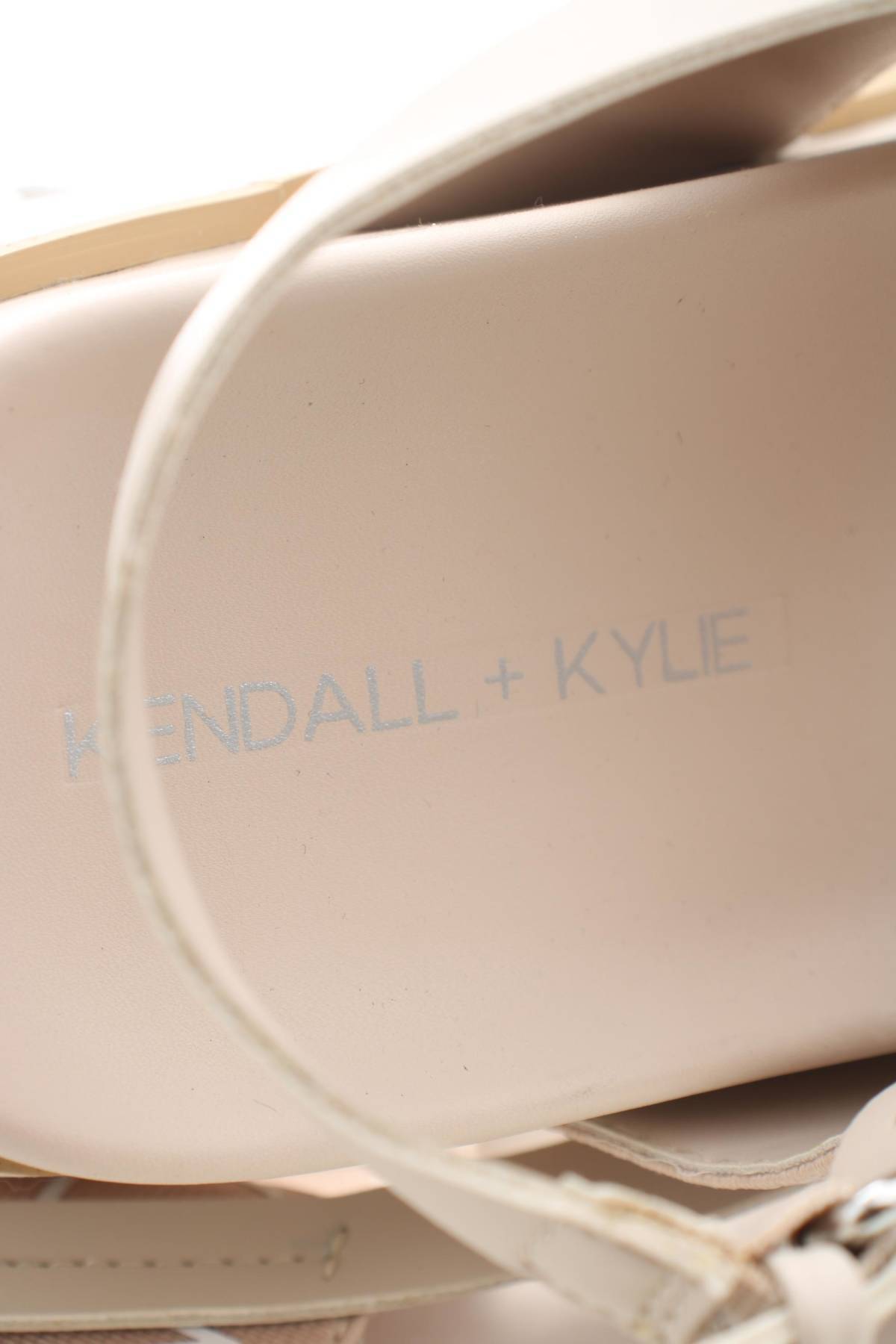 Сандали Kendall + Kylie5