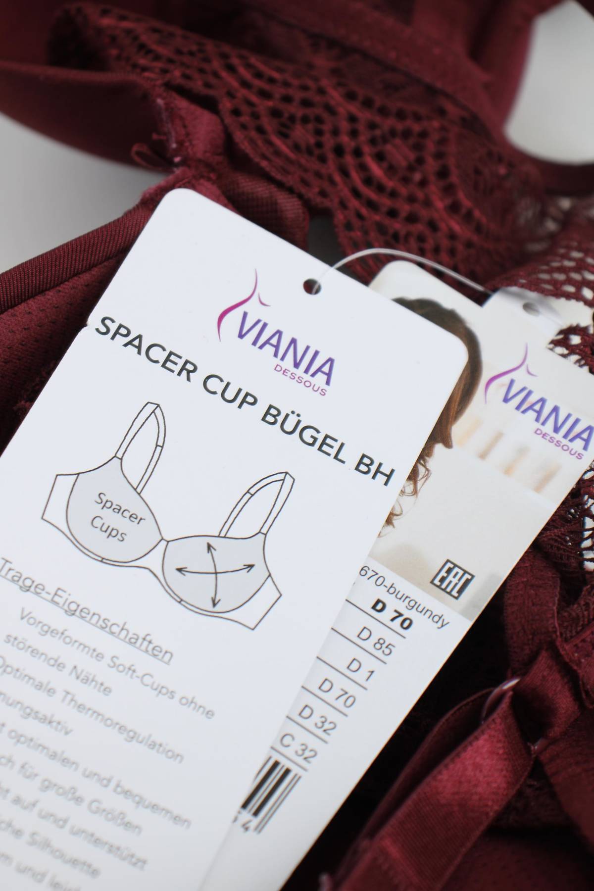 Сутиен Viania3