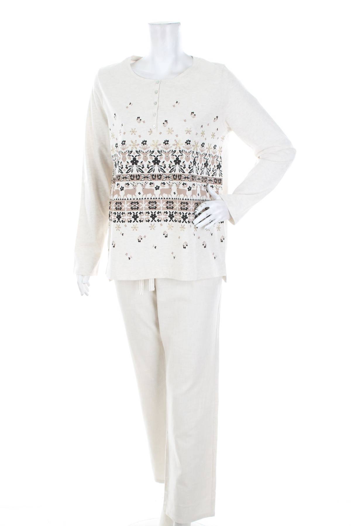 Домашно облекло Triumph1