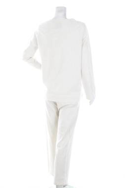 Домашно облекло Triumph2