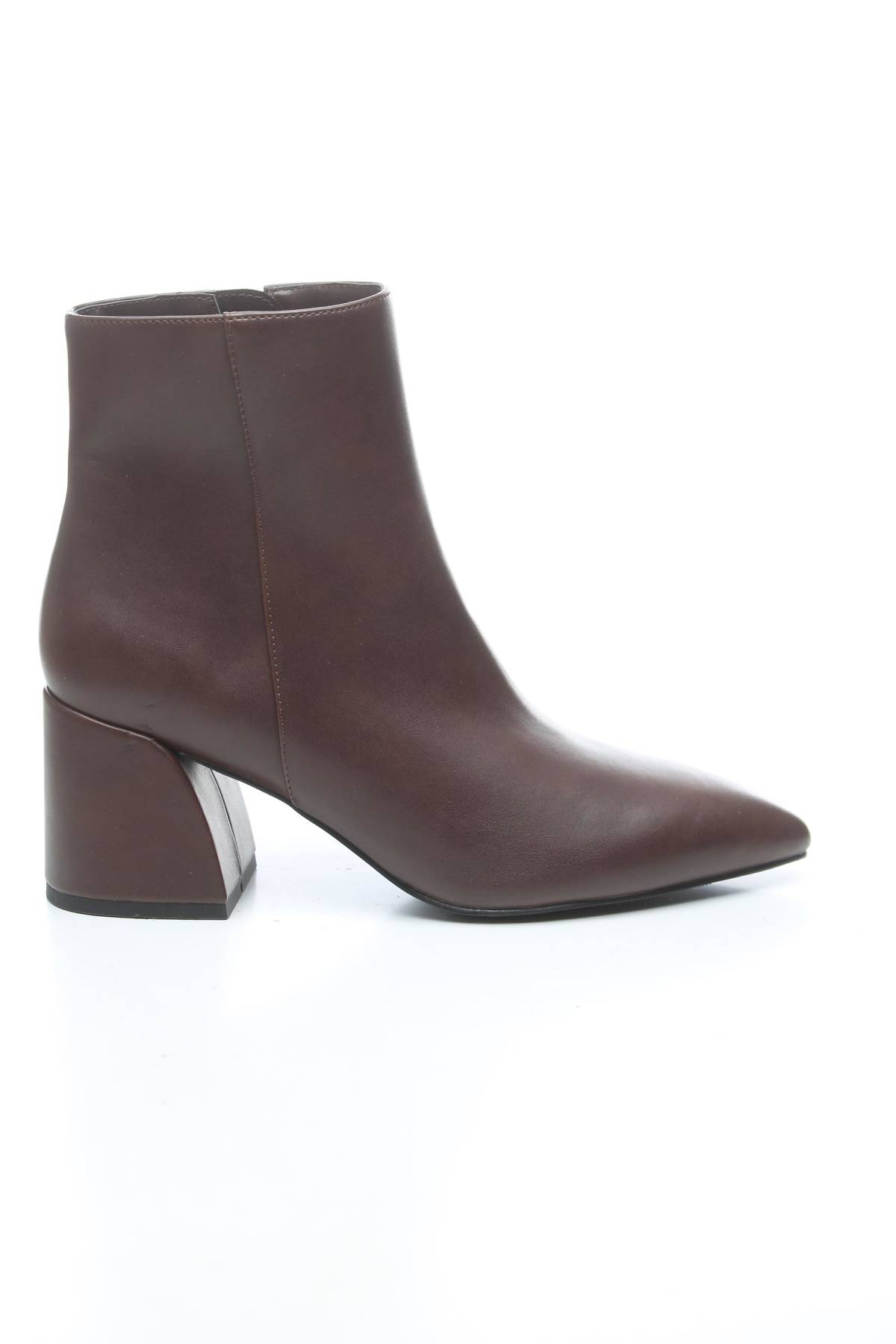 Дамски боти Steve Madden1