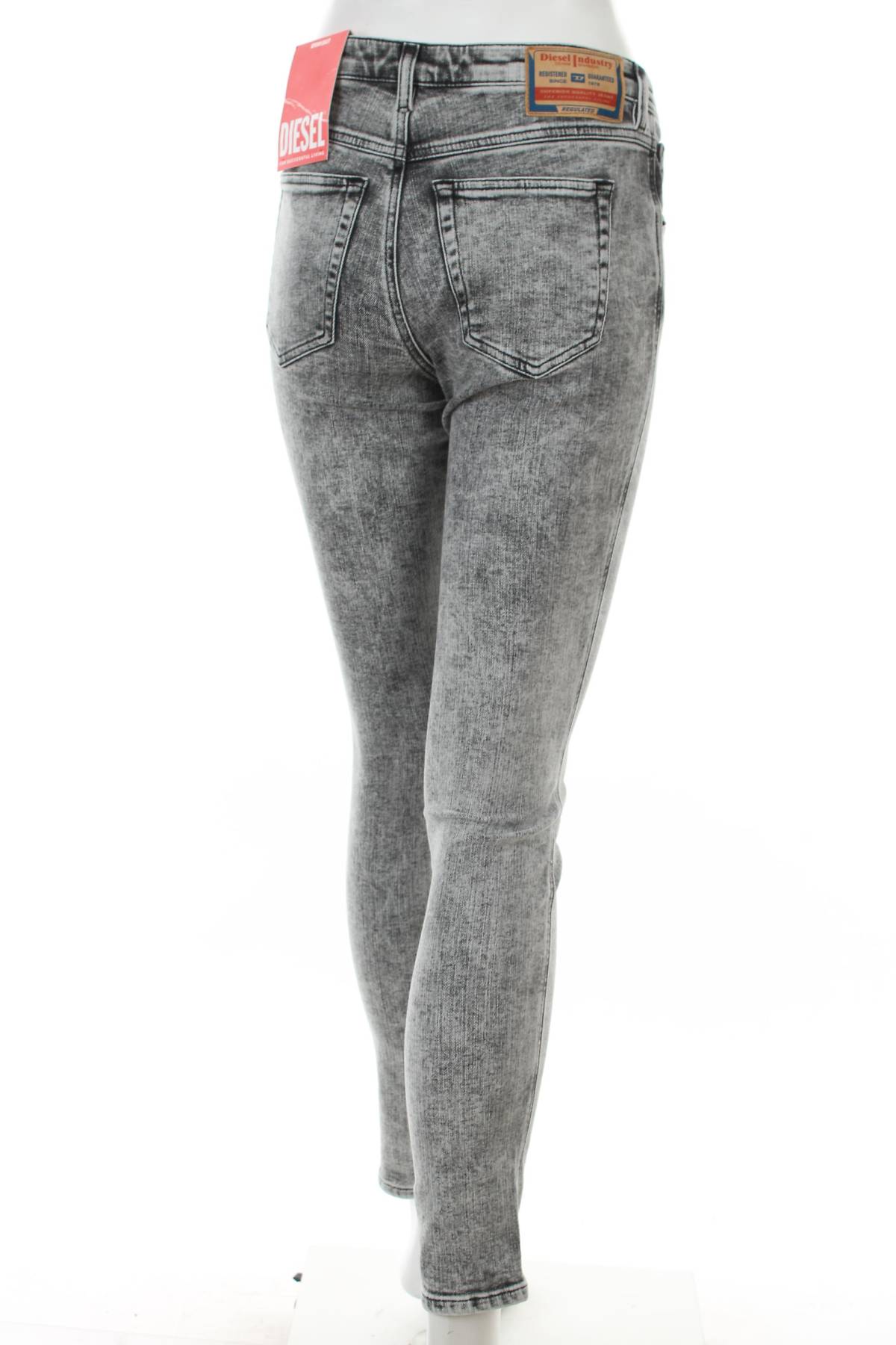 Γυναικεία τζιν Diesel2