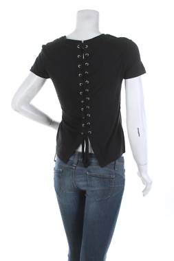 Γυναικεία μπλούζα Guess2 - Contourshop.gr Γυναικεία μπλούζα Guess2