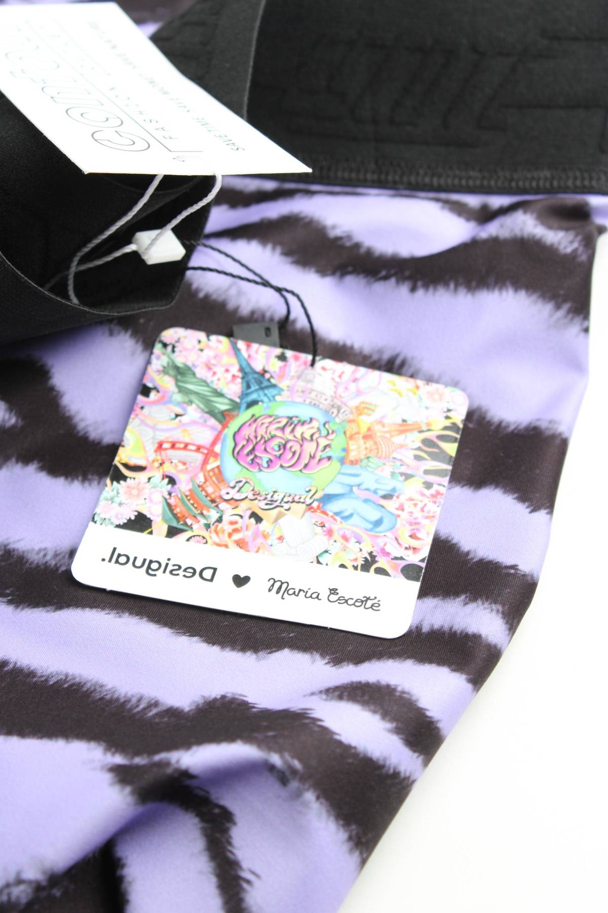 Γυναικείο κολάν Desigual3