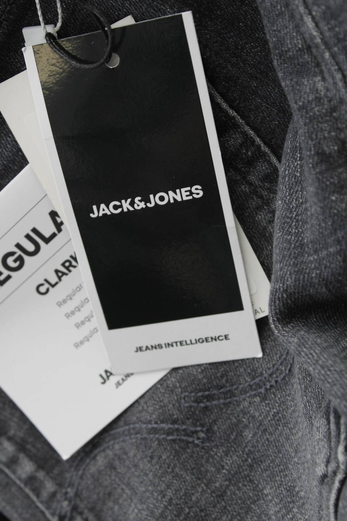 Мъжки дънки Jack & Jones3
