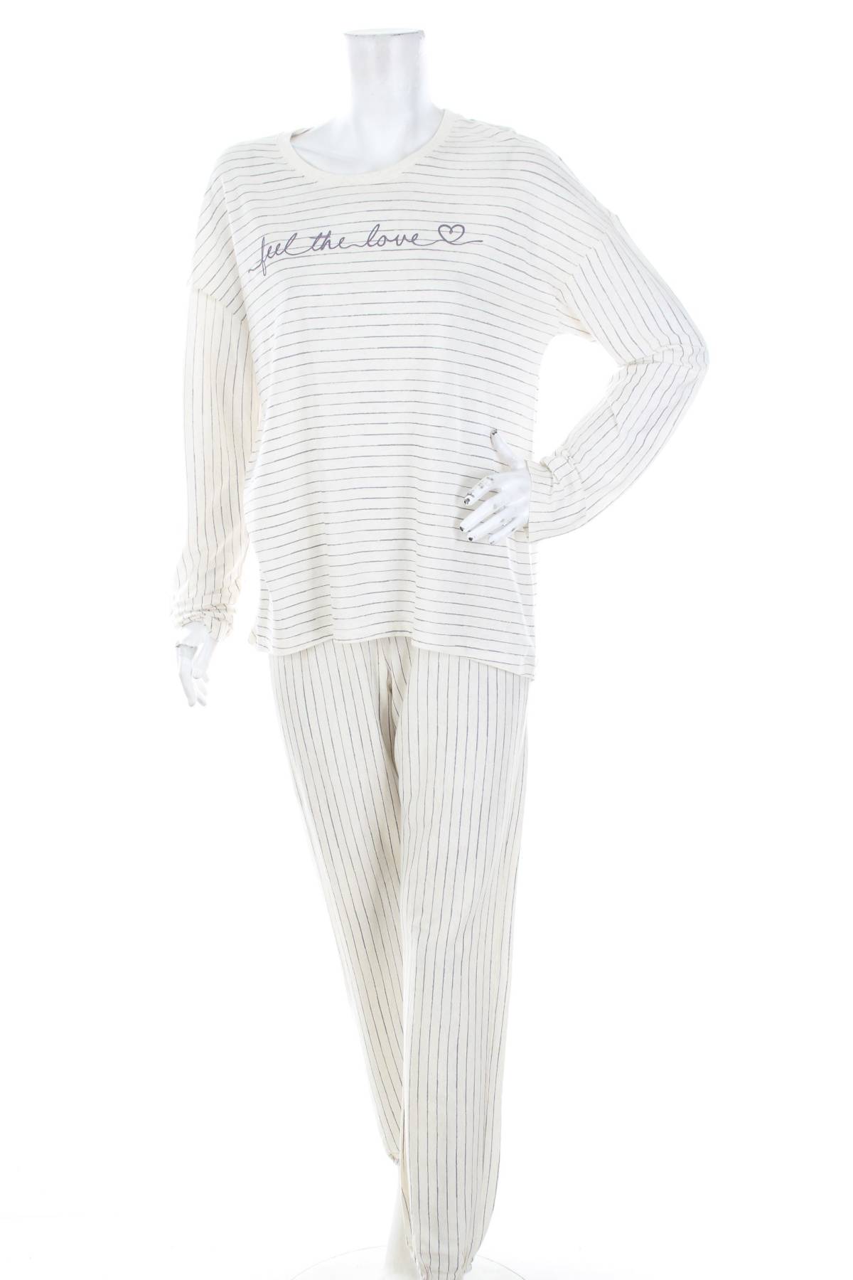 Дамска пижама Triumph1