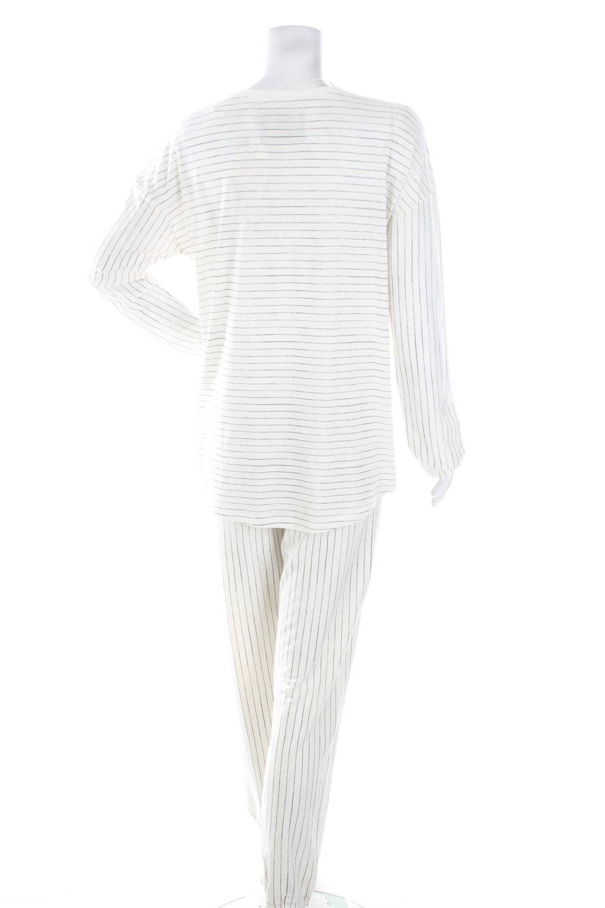 Дамска пижама Triumph2