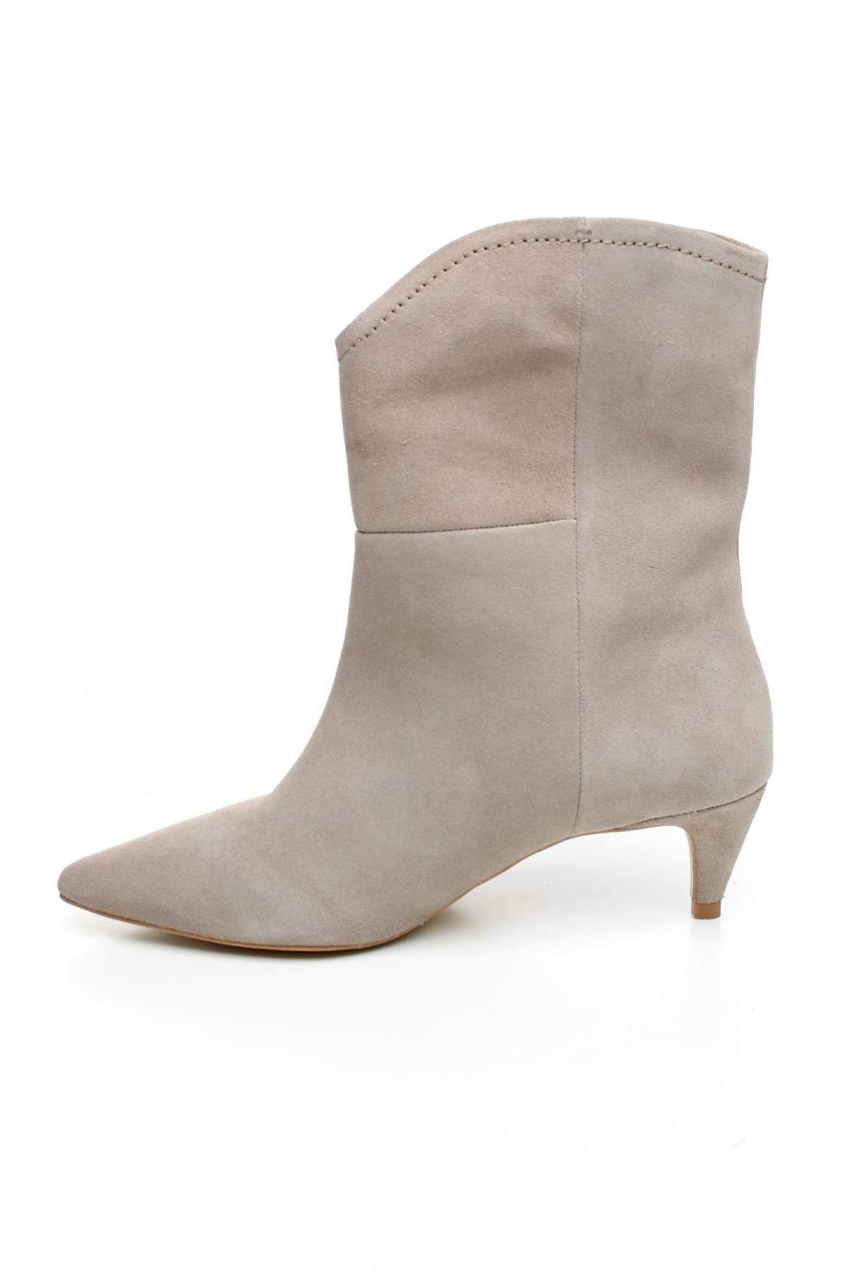 Дамски боти About You2