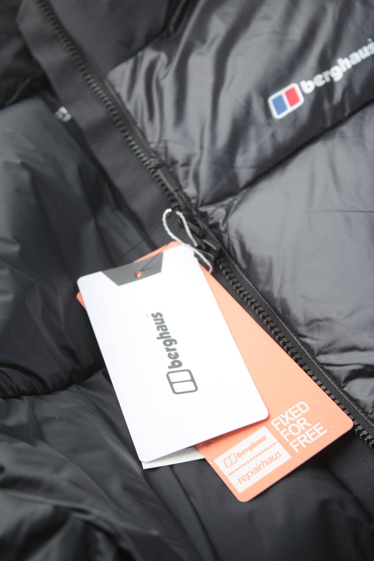 Преходно яке Berghaus4