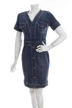 Φορέματα Guess1