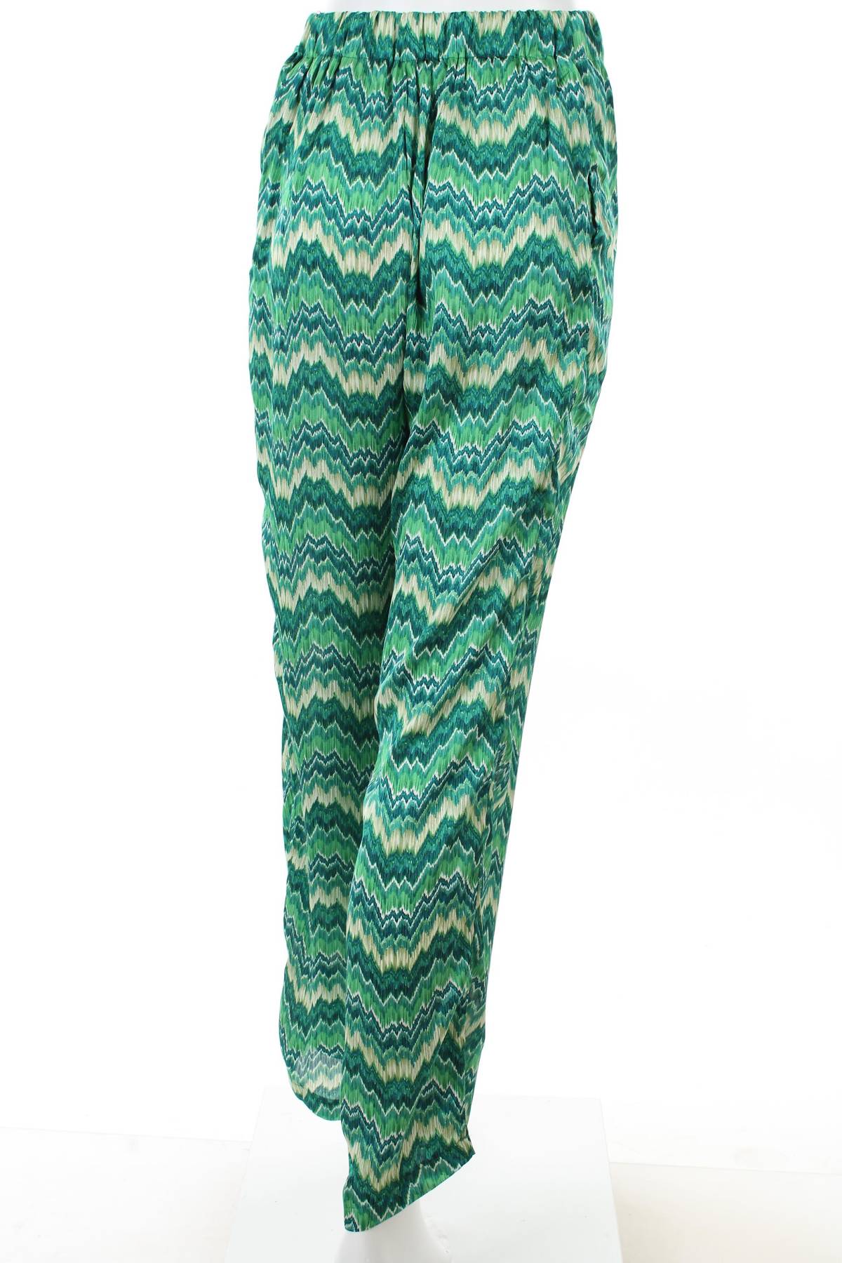 Γυναικείο παντελόνι AX Paris2