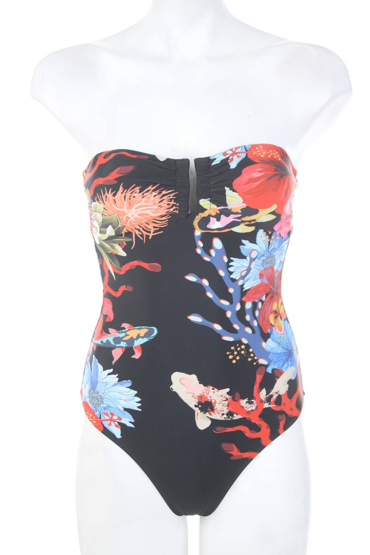 Цял бански Desigual1