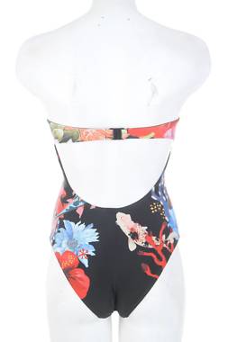 Цял бански Desigual2