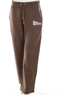 Дамско спортно долнище Pretty Little Thing1