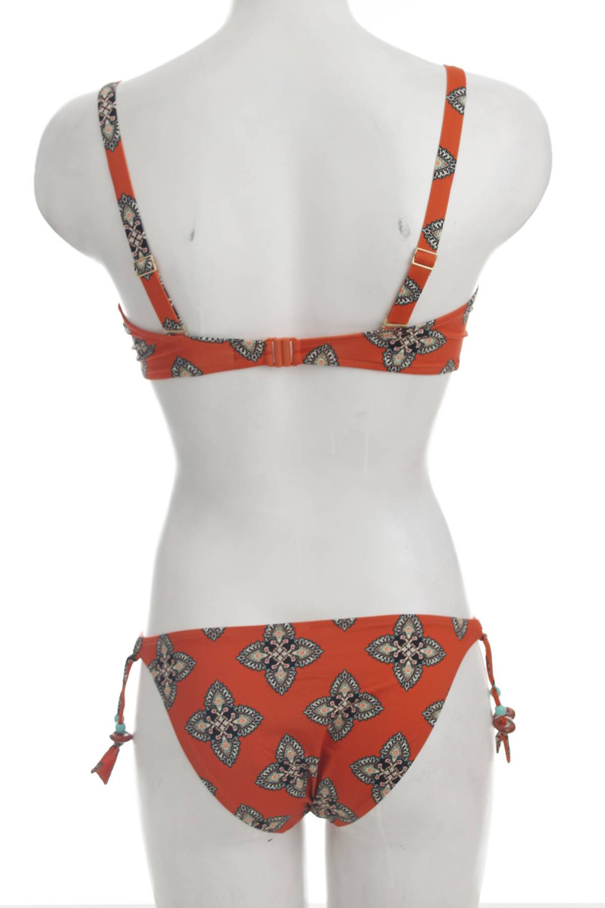 Бански костюм Chantelle2 - Contour.bg Бански костюм Chantelle2