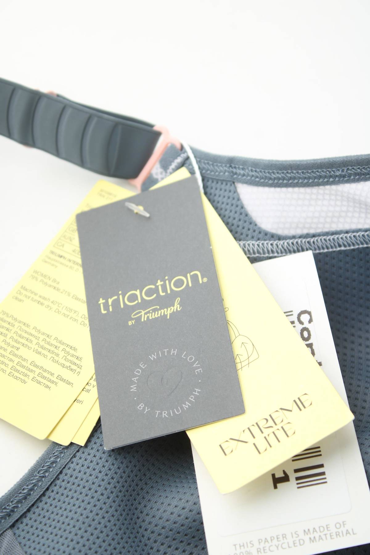 Спортен сутиен Triumph Triaction3