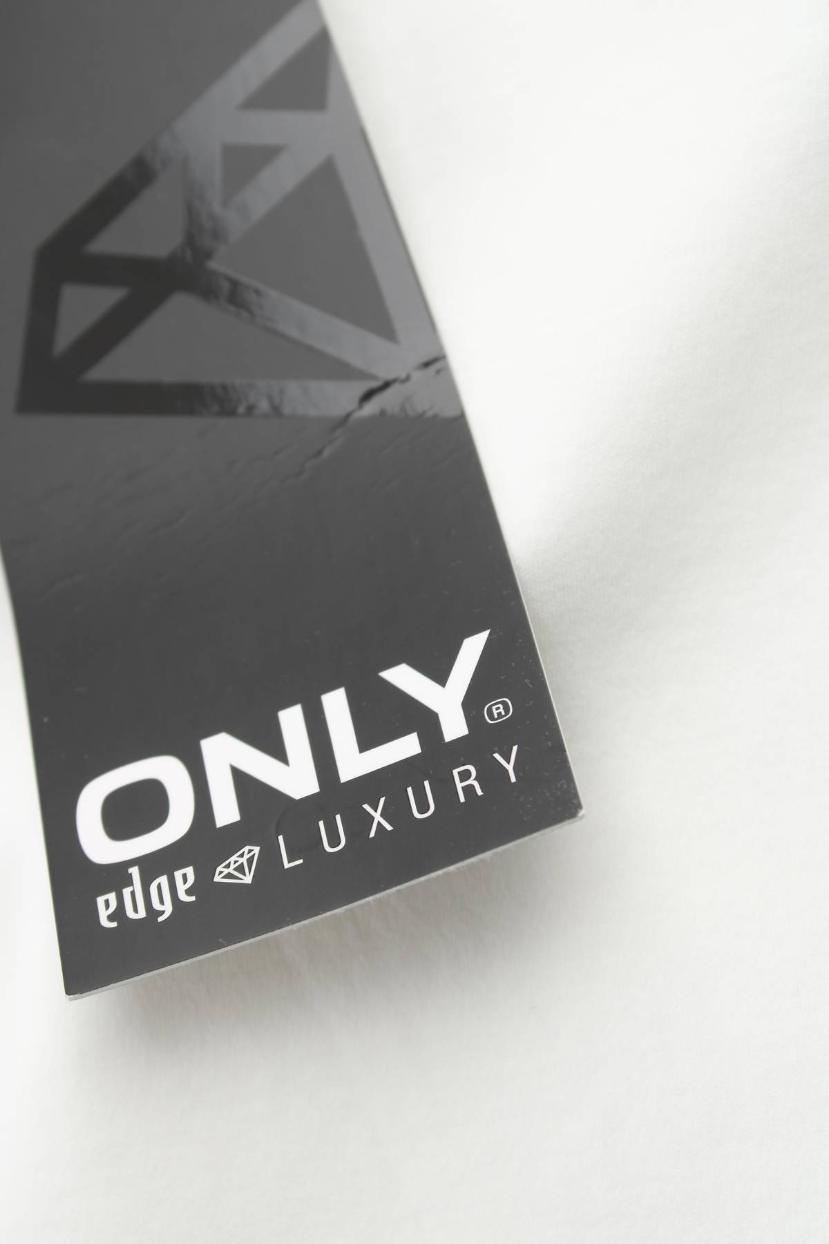 Γυναικεία μπλούζα Only3 - Contourshop.gr Γυναικεία μπλούζα Only3