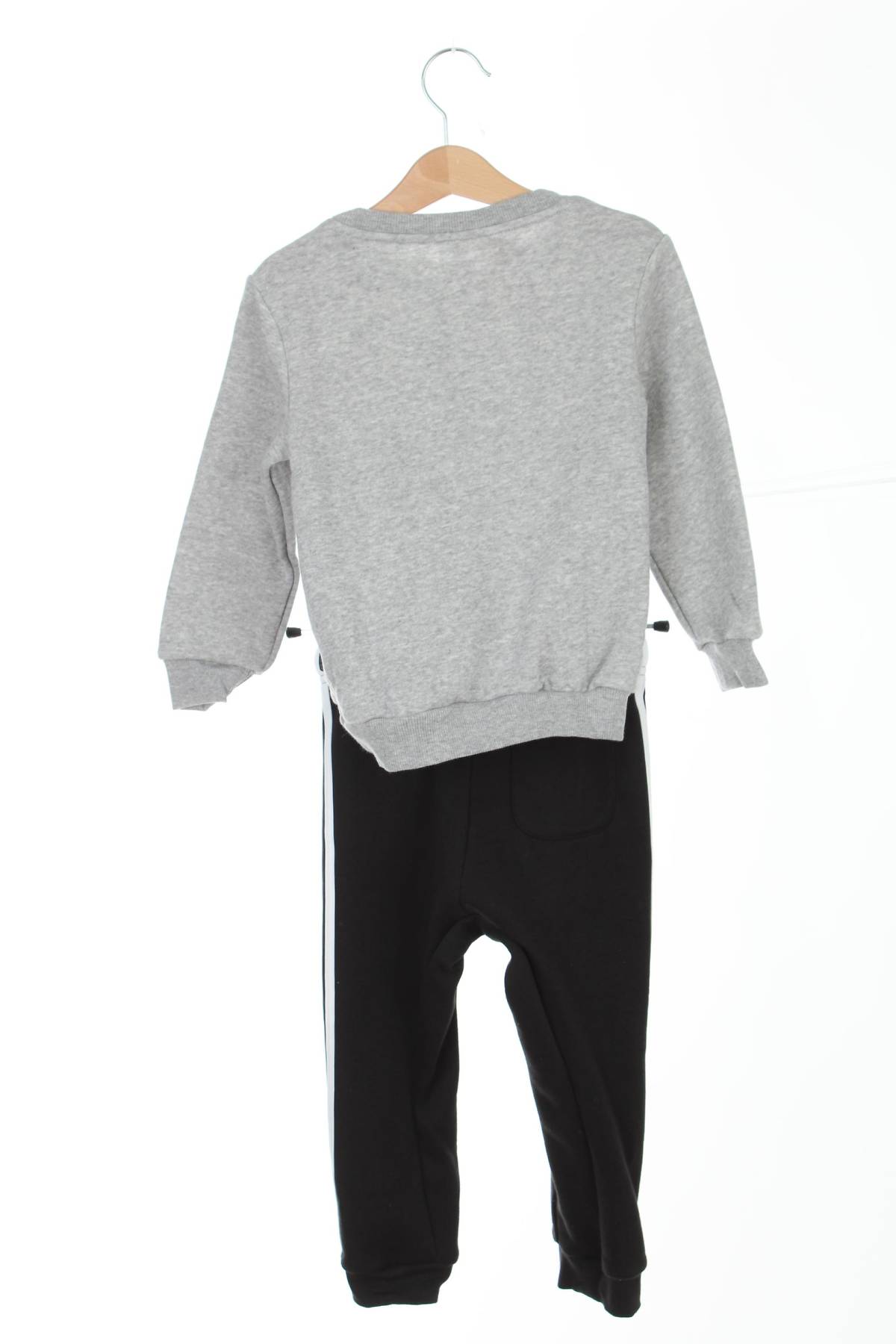 Спортен екип Adidas2