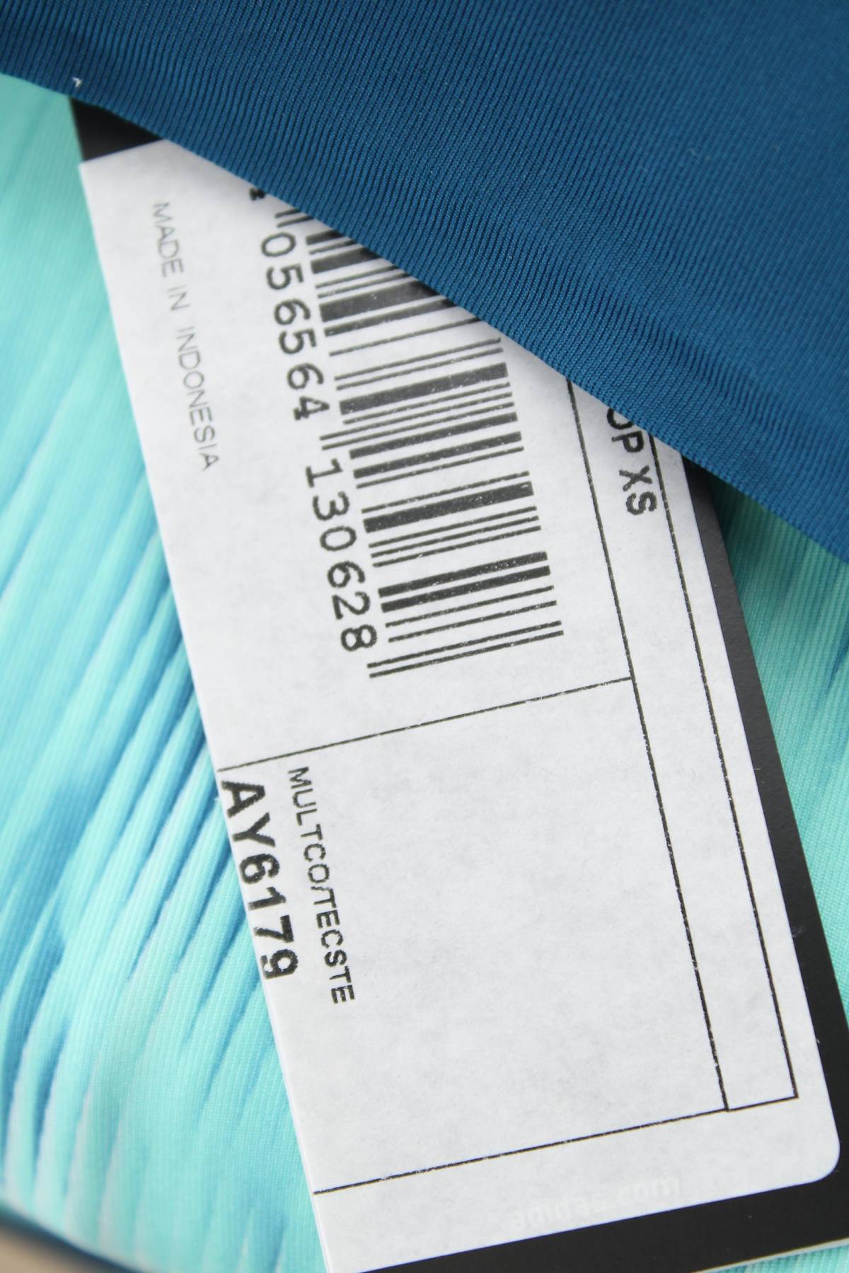 Дамски спортен клин Adidas3 - Contour.bg Дамски спортен клин Adidas3