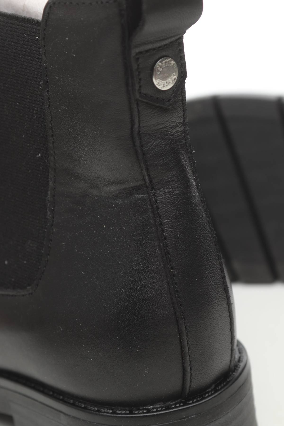 Дамски боти Bata5