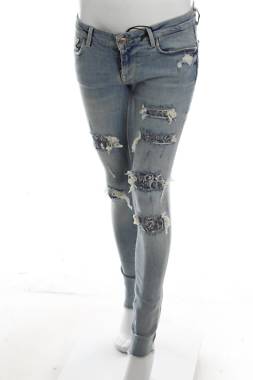 Дамски дънки Guess1
