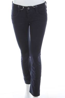 Γυναικεία τζιν Pepe Jeans1