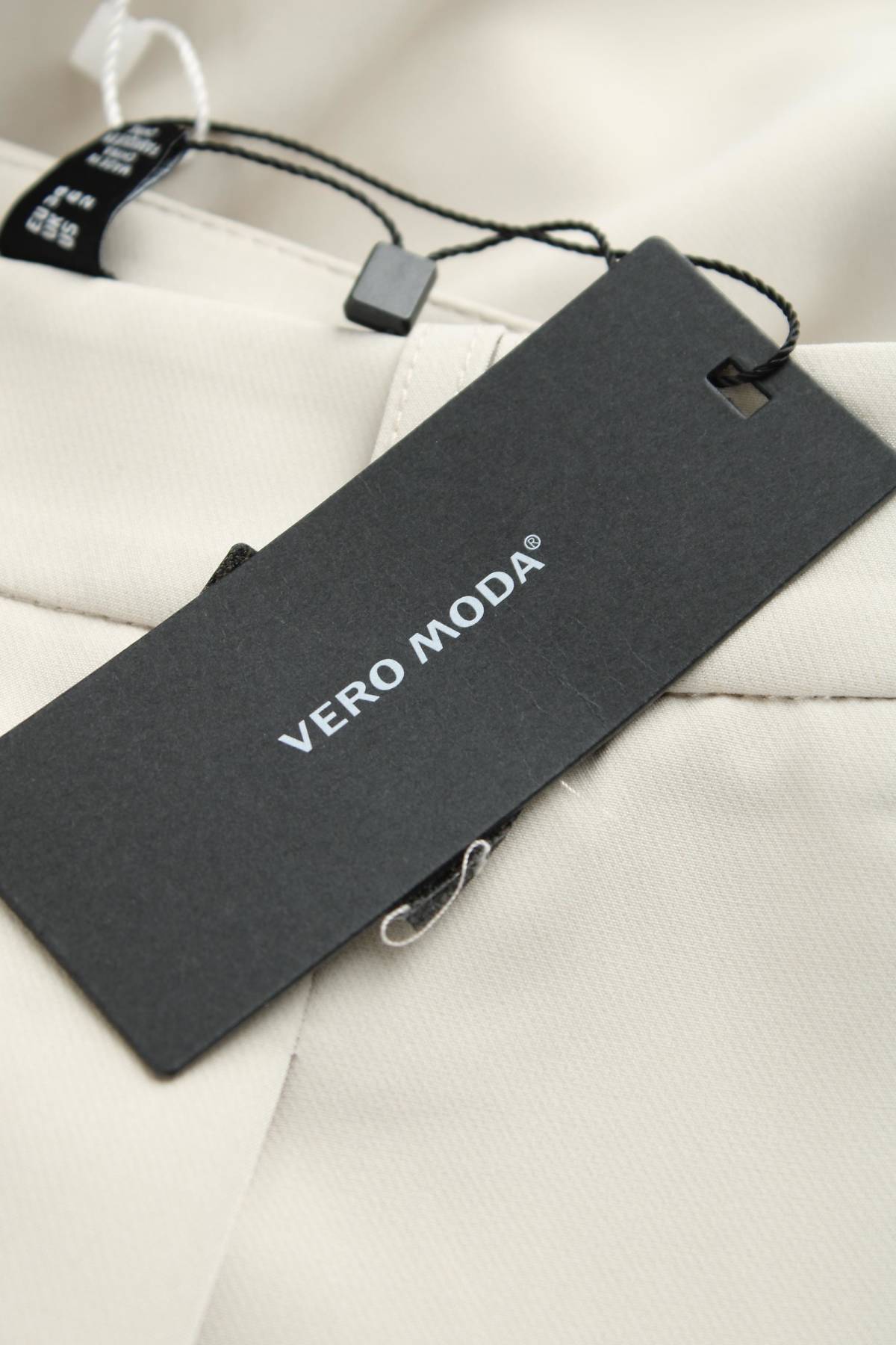 Γυναικείο παντελόνι Vero Moda3